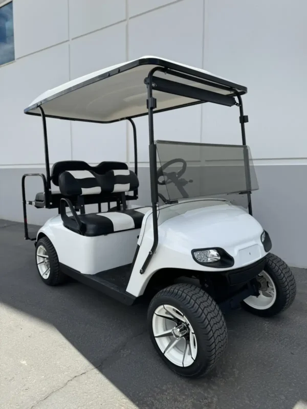 2013 E-Z-GO TXT Electric