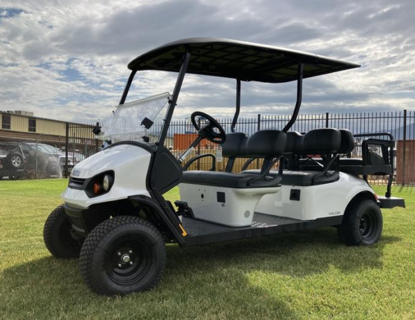 2024 E-Z-GO Express™ L6 ELiTE™ 6 Passenger Limo Lithium Bright White